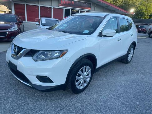 Used 2014 Nissan Rogue S FWD image 3