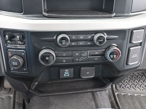 Used 2023 Ford F250 XL w/ Snow Plow Prep Package image 21