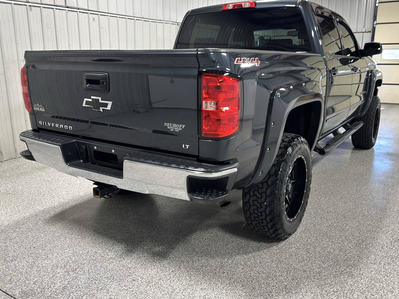 Used 2017 Chevrolet Silverado 1500 LT AWD/4WD image 7