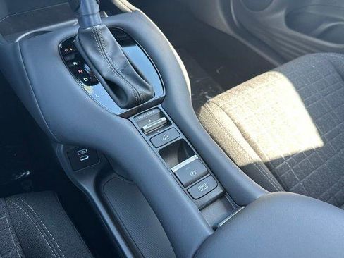 New 2025 Honda HR-V LX image 23