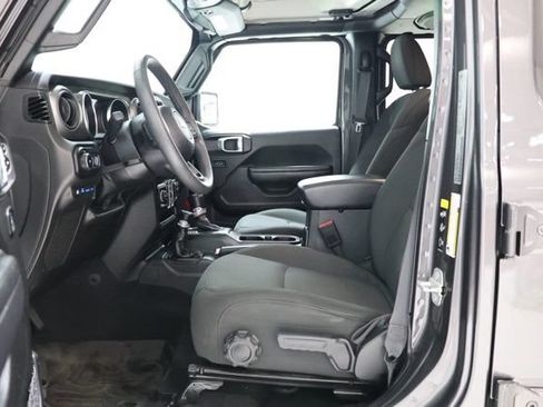 Used 2023 Jeep Wrangler Unlimited w/ Cold Weather Group AWD/4WD image 23