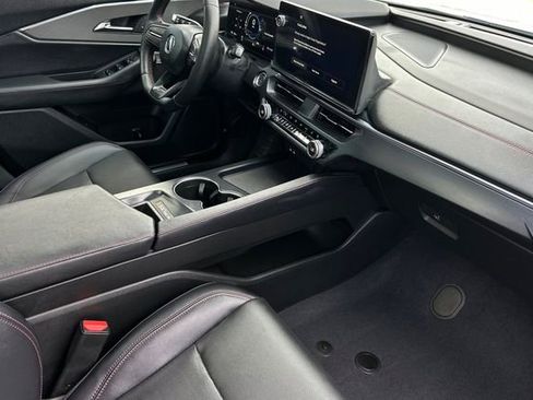 Used 2024 Acura ZDX A-Spec image 18