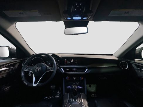 Used 2018 Alfa Romeo Stelvio Ti image 16