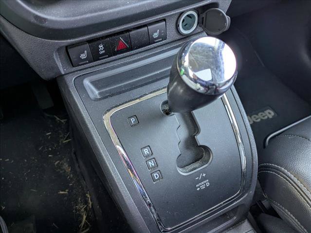 Used 2017 Jeep Patriot High Altitude FWD image 13