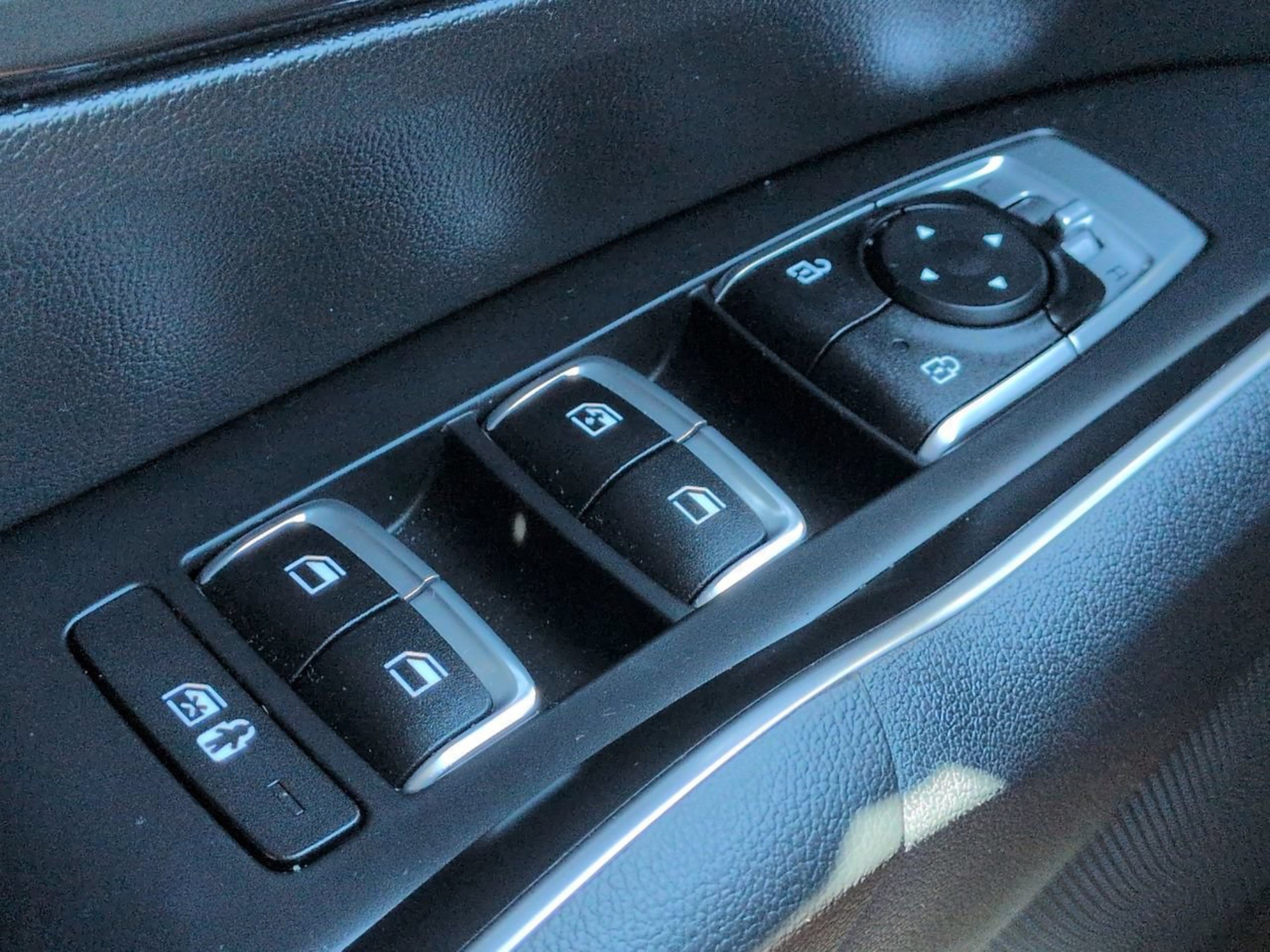 Used 2022 Kia Sorento S FWD image 30