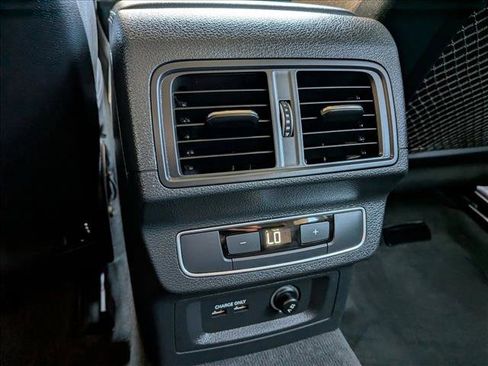 Used 2023 Audi Q5 2.0T Premium w/ Convenience Package image 18
