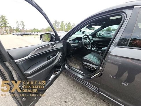 Used 2022 Jeep Grand Cherokee L Overland w/ Luxury Tech Group IV image 31