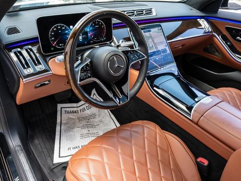 Used 2022 Mercedes-Benz S 580 4MATIC Sedan w/ Warmth & Comfort Package image 17
