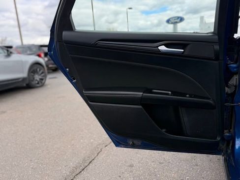 Used 2018 Ford Fusion SE w/ Equipment Group 201A image 13