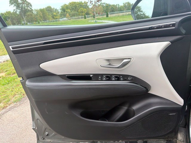 Used 2023 Hyundai Tucson Limited w/ Cargo Package AWD/4WD image 24