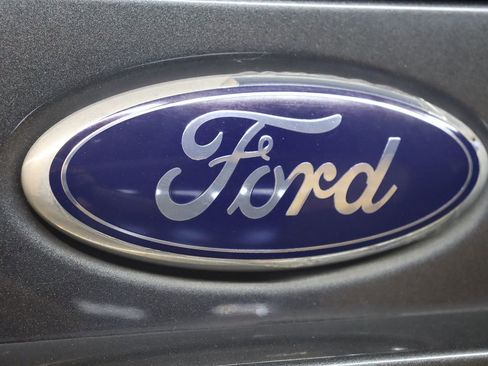 Used 2016 Ford Expedition EL XLT w/ Equipment Group 202A image 21