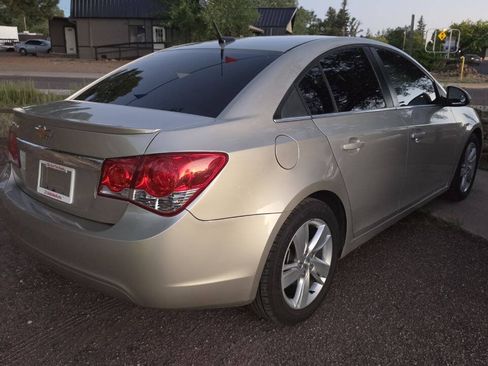 Used 2014 Chevrolet Cruze Diesel FWD image 9