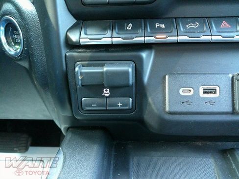 Used 2021 GMC Sierra 2500 Denali image 23