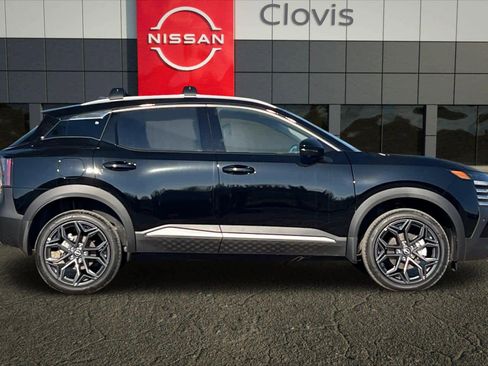 New 2026 Nissan Kicks SR w/ Illumination Package image 9