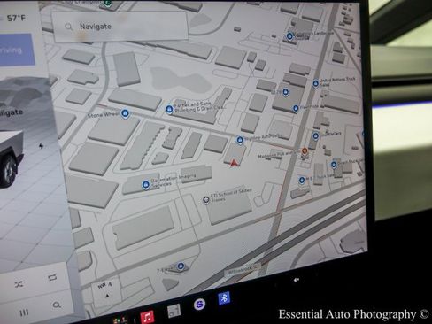 Used 2024 Tesla Cybertruck AWD Crew Cab image 18