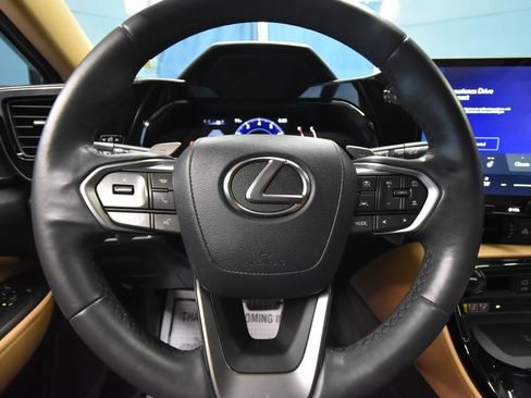 Used 2022 Lexus NX 250 AWD image 11