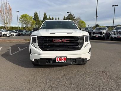 Used 2024 GMC Sierra 1500 Pro w/ Graphite Edition