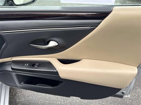 Used 2021 Lexus ES 350 w/ Premium Package image 33