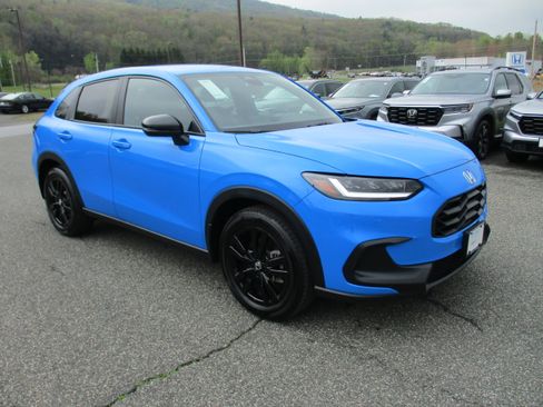 Certified 2026 Honda HR-V Sport image 3