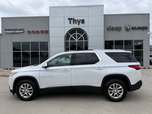 Used 2018 Chevrolet Traverse LT AWD/4WD image 40