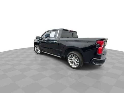 Used 2021 Chevrolet Silverado 1500 High Country w/ Technology Package AWD/4WD image 6