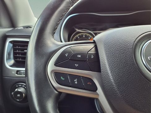 Used 2019 Jeep Cherokee Limited FWD image 15