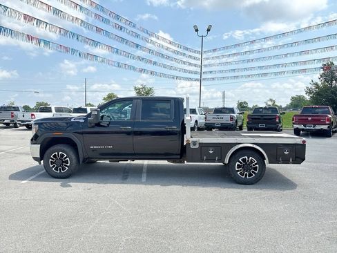 Used 2020 GMC Sierra 3500 4x4 Crew Cab w/ Convenience Package image 3