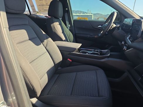 New 2026 Chevrolet Equinox LT w/ Midnight Edition image 25