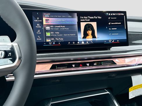 New 2026 BMW 750e xDrive w/ Executive Package image 28