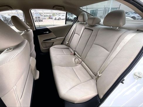 Used 2017 Honda Accord LX image 18