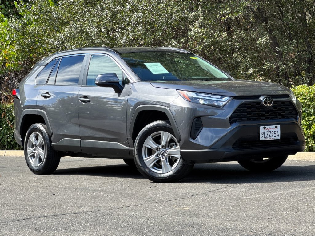 Used 2024 Toyota RAV4 XLE FWD image 2