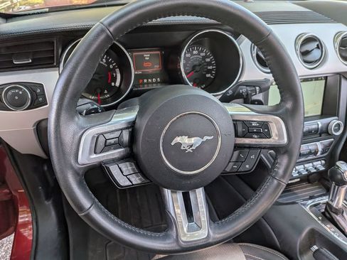Used 2017 Ford Mustang Premium RWD image 18
