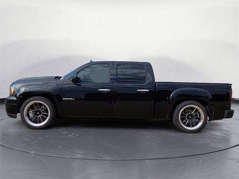 Used 2011 GMC Sierra 1500 Denali image 2