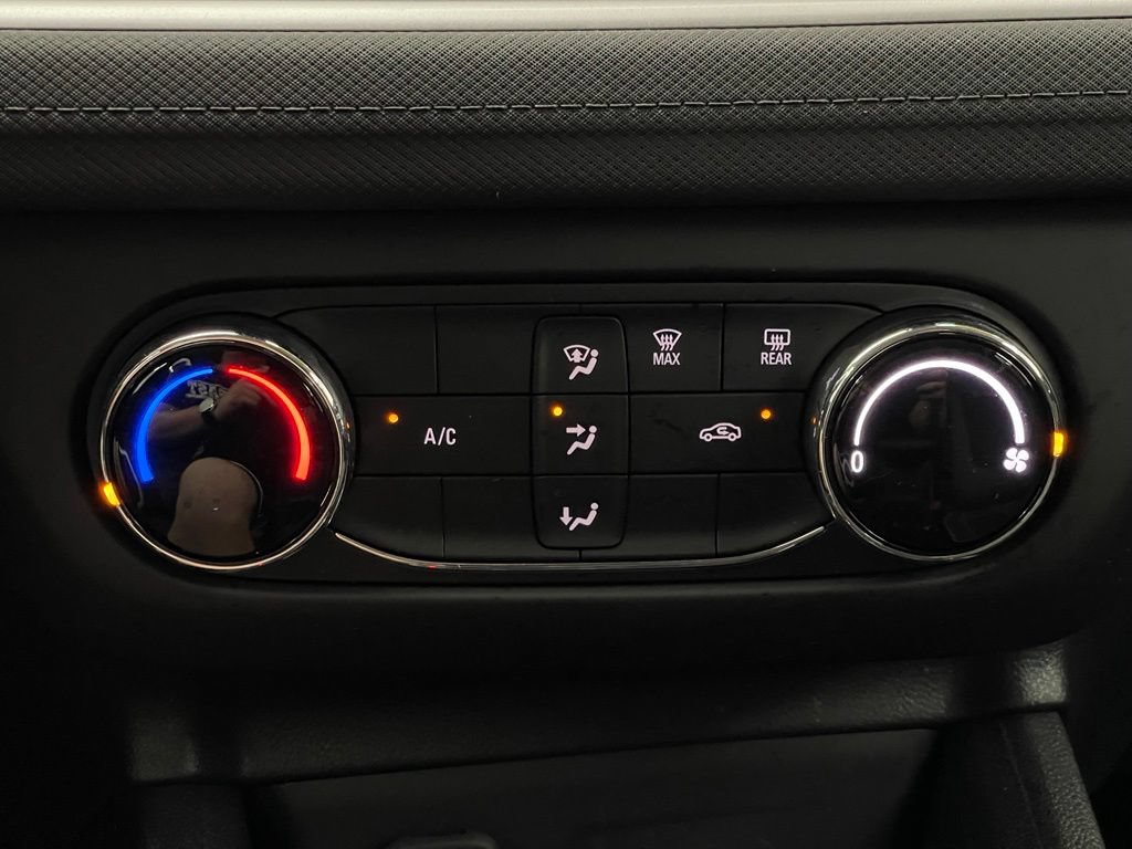 Used 2024 Chevrolet TrailBlazer LS w/ LS Convenience Package FWD image 23