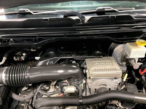Used 2019 RAM 1500 Big Horn RWD image 39