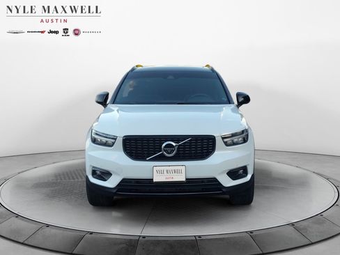 Used 2022 Volvo XC40 T5 R-Design w/ Advanced Package image 18