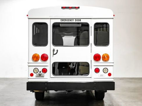 Used 2007 Chevrolet Express 3500 w/ School Bus Package image 19