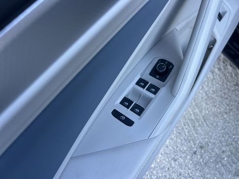 New 2026 Volkswagen Jetta SE image 13