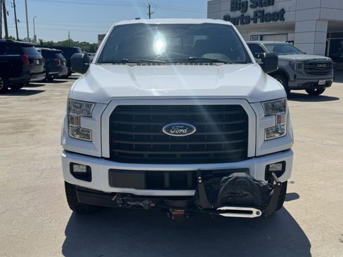 Used 2017 Ford F150 XLT w/ Equipment Group 302A Luxury AWD/4WD image 3