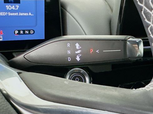 Used 2025 Honda Prologue Touring image 25