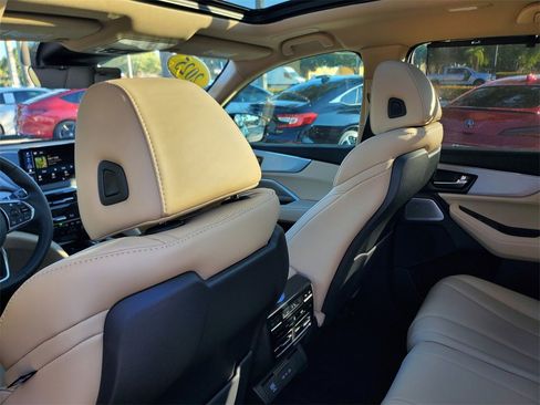 Used 2025 Acura MDX Technology Package image 11