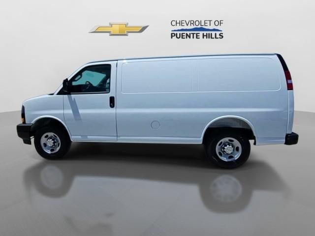 New 2026 Chevrolet Express 2500 w/ Driver Convenience Package RWD image 5