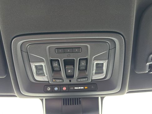 Used 2024 Chevrolet Silverado 1500 ZR2 w/ Technology Package AWD/4WD image 30