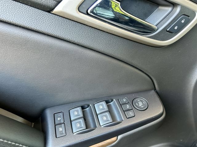 Used 2018 GMC Yukon Denali w/ Denali Ultimate Package AWD/4WD image 23