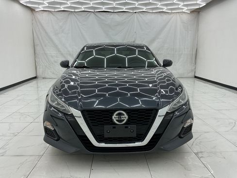 Used 2022 Nissan Altima 2.5 SV FWD image 5