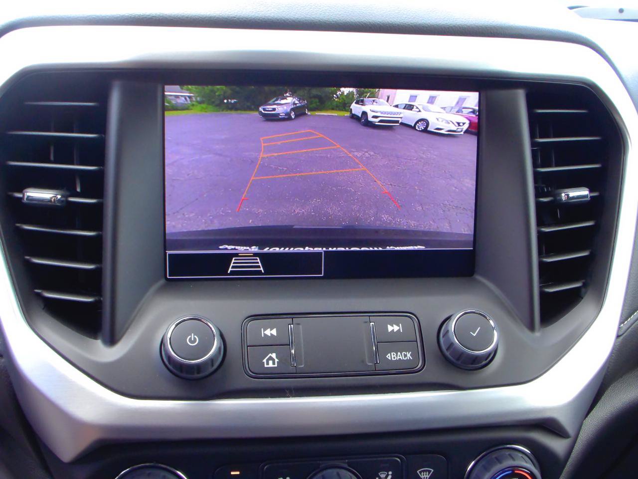Used 2023 GMC Acadia SLE w/ Driver Convenience Package AWD/4WD image 19