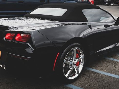 Used 2014 Chevrolet Corvette Stingray Convertible w/ 2LT Preferred Equipment Group image 15