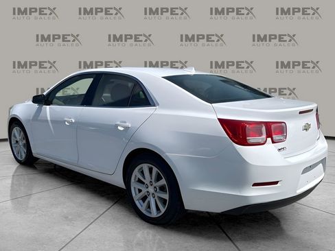 Used 2013 Chevrolet Malibu LT FWD image 3