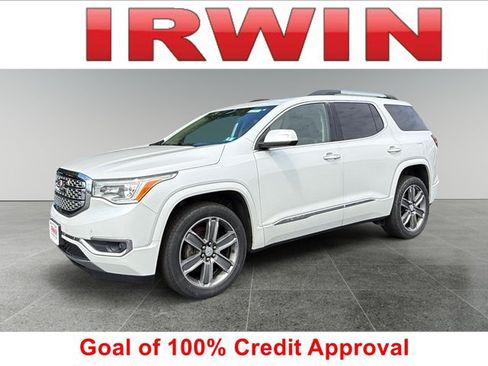 Used 2017 GMC Acadia Denali w/ Technology Package AWD/4WD image 1