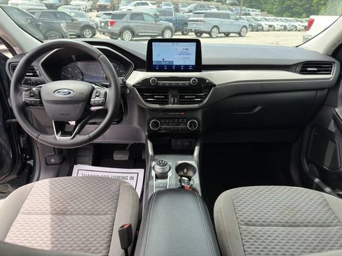 Used 2022 Ford Escape SE w/ SE Sport Appearance Package AWD/4WD image 15